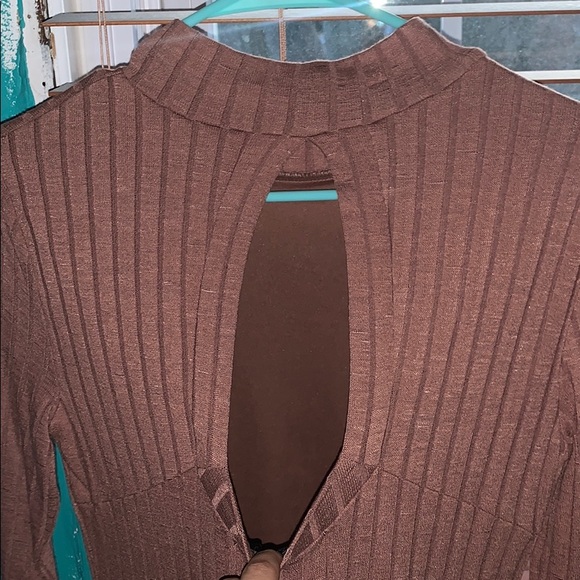 Dress - Picture 3 of 6